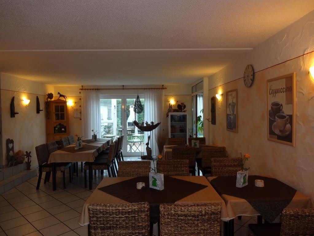 鲁斯特 Gastehaus Gluck Wir Haben Immer Eintrittskarten Fur Den Europa-Park Fur Sie!酒店 外观 照片